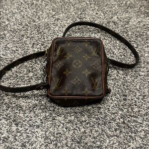 Vintage Louis Vuitton Monogram Mini  Danube Crossbody